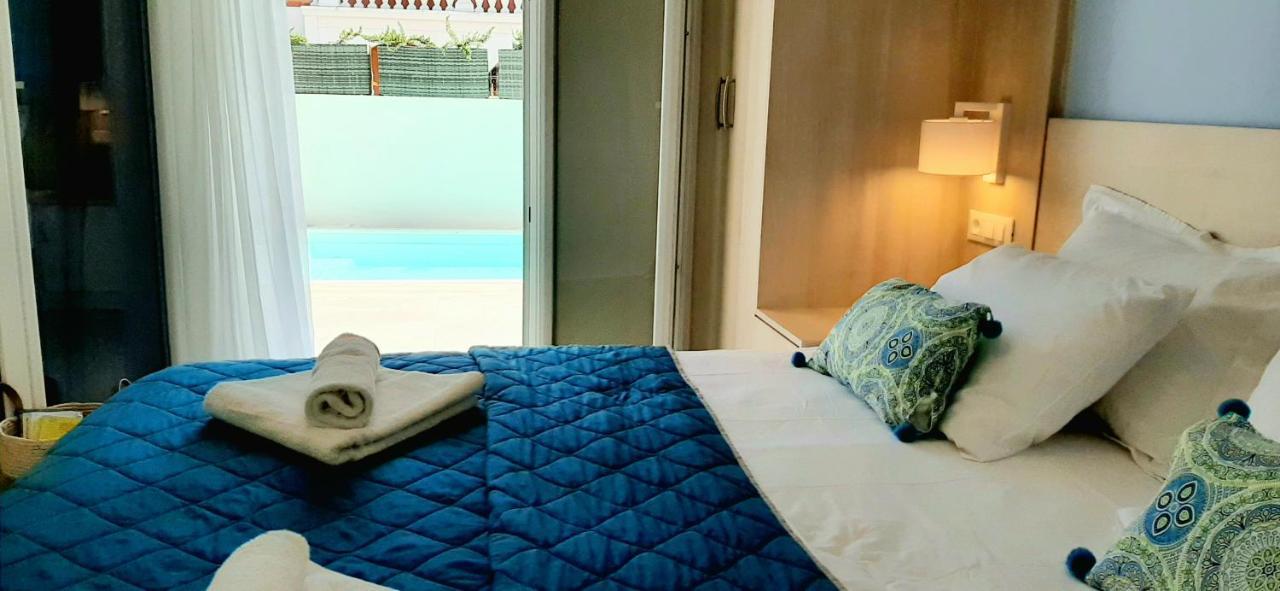 The Central Villa - Kassiopi Corfu Villas Extérieur photo